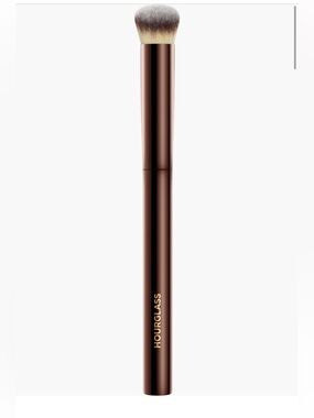 Hourglass Vanish Finish Concealer Brush